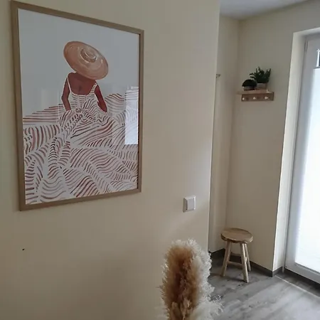 Whirlpool, Billiard, Sauna! Lacher Holiday home