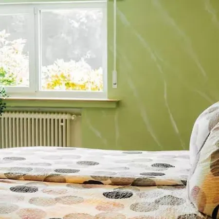 Whirlpool, Billiard, Sauna! Lacher Holiday home